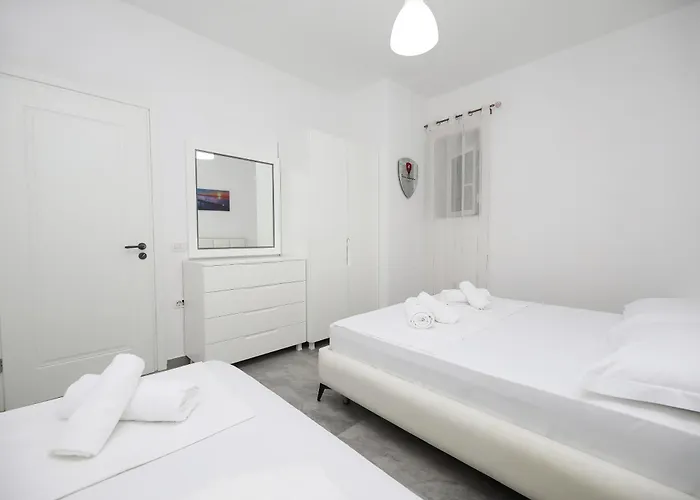 Jimi Apartment